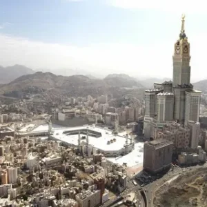 دليلك الشامل للسفر الي مكة